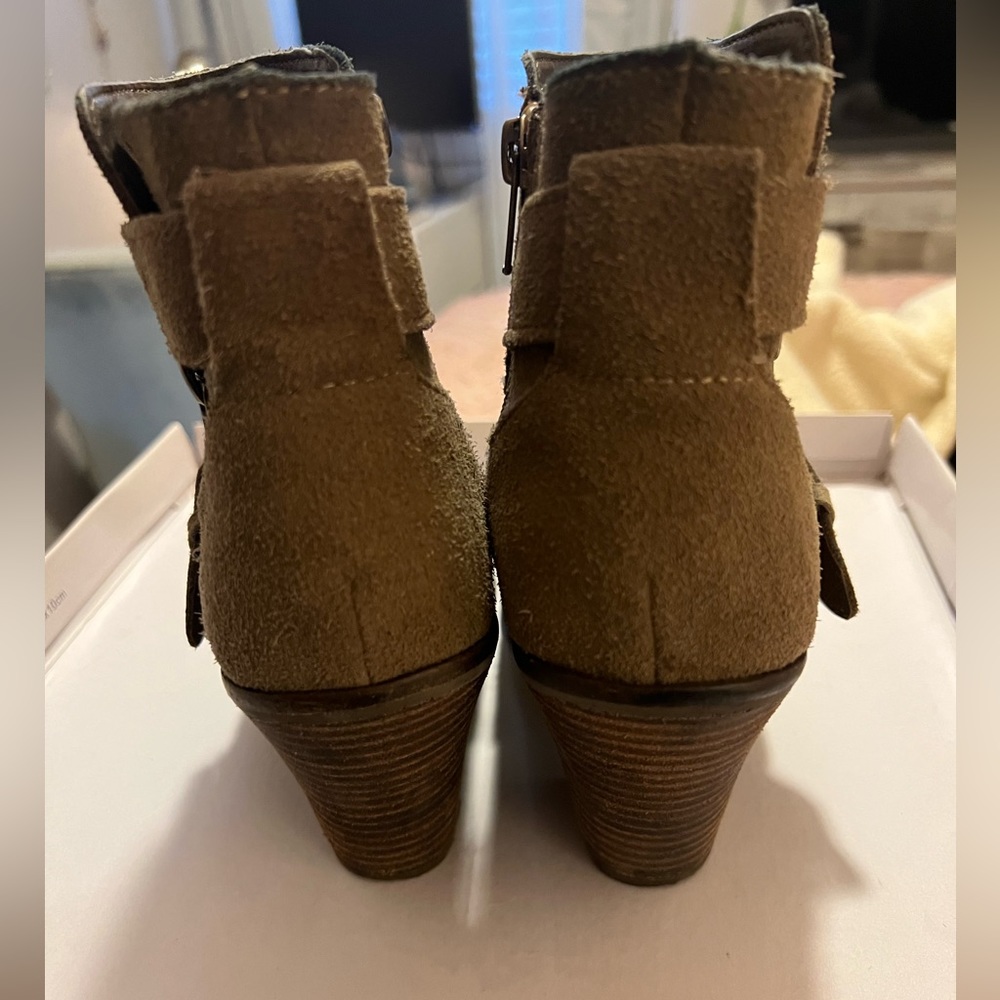 Booties - Picture 3 of 4
